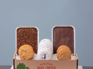 Bakery Favorites/Powdered Sugar Donuts